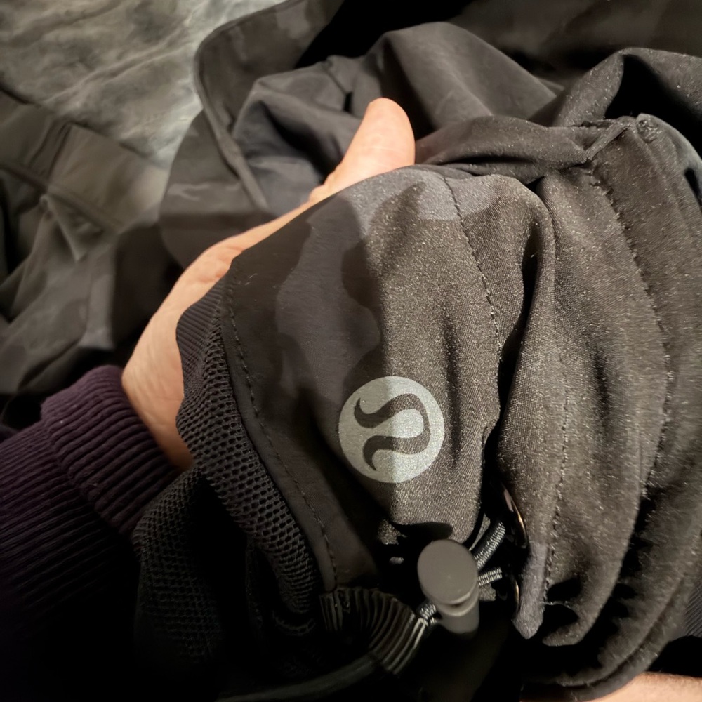 lululemon athletica pack it up Jacket - Picture 5 of 9